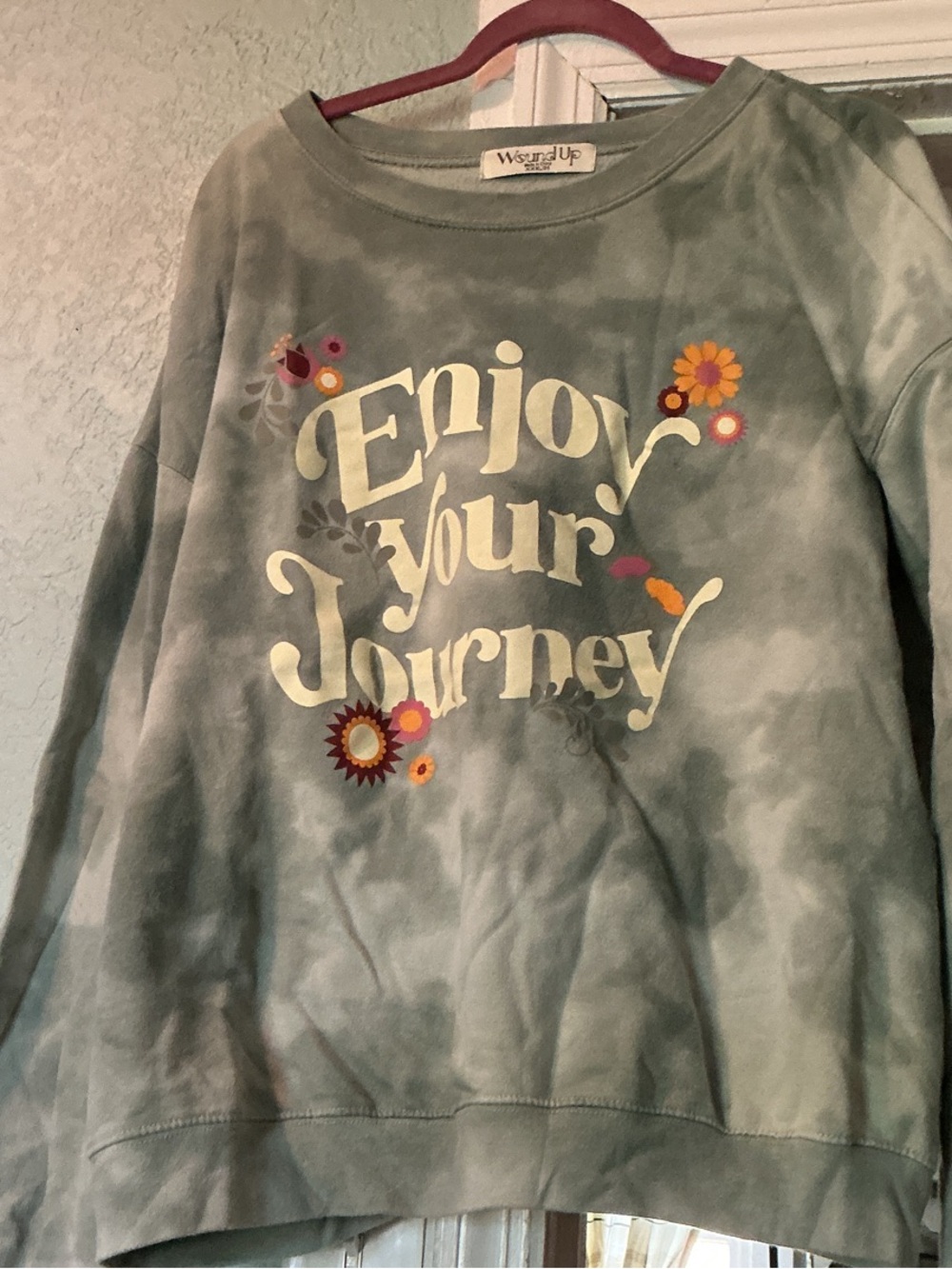 Sage Green Tie-Dye “Enjoy Your Journey” Graphic Sweatshirt Wound Up 3x or 18/20